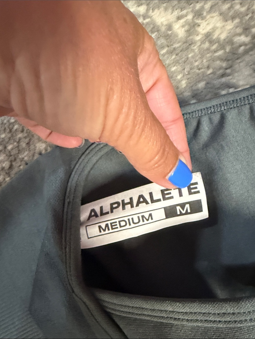 Alphalete Charcoal Gray High-Waist Leggings & Cross-Back Sports Bra Set - Picture 4 of 4